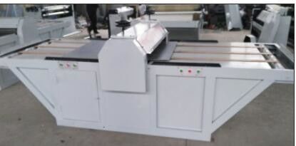 Machine de découpage MQJ1200 de lit plat de moule de plate-forme pour la boîte ondulée