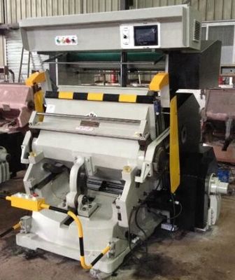 Machine de découpage 4000kg de plateau de papier à plat de ml 1100 de haute résistance