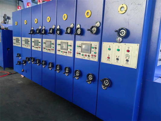 Machine flexographique automatique à grande vitesse avec découpe et rainage