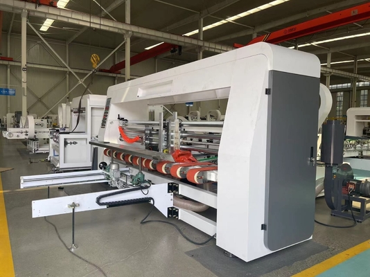 La machine de carton ondulé à cartouche de colle est compacte