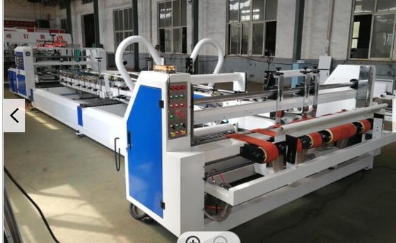Machine à plier-coller les boîtes en carton avec Schneider Electrics
