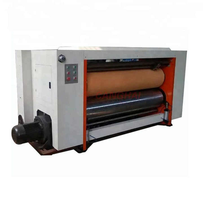 Machine à découper à la matrice de carton ondulé de grande capacité