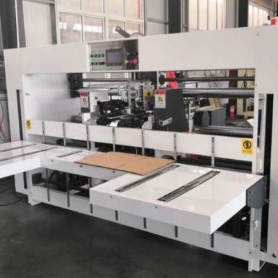 Clouement de la machine piquante semi automatique pour la double commande servo ondulée des boîtes 3T