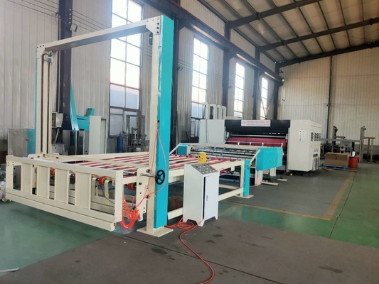 L'imprimante Slotter Die Cutter de Flexo de quatre couleurs portent des fruits la fabrication de cartons 220v de pizza de paquets