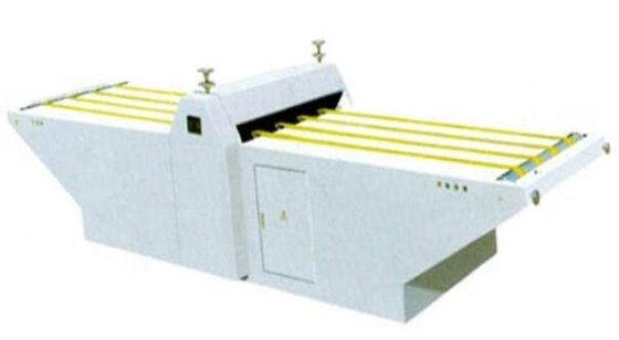 la machine 380v/50hz de découpage à plat a ridé le carton de boîte de carton